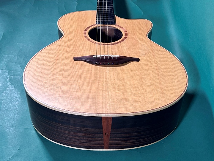 lowden-o-32c-2019